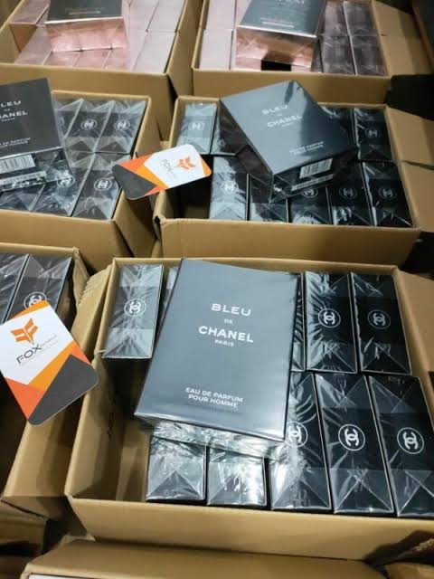 ccede a ropa y perfumes de marcas reconocidas a precios bajos